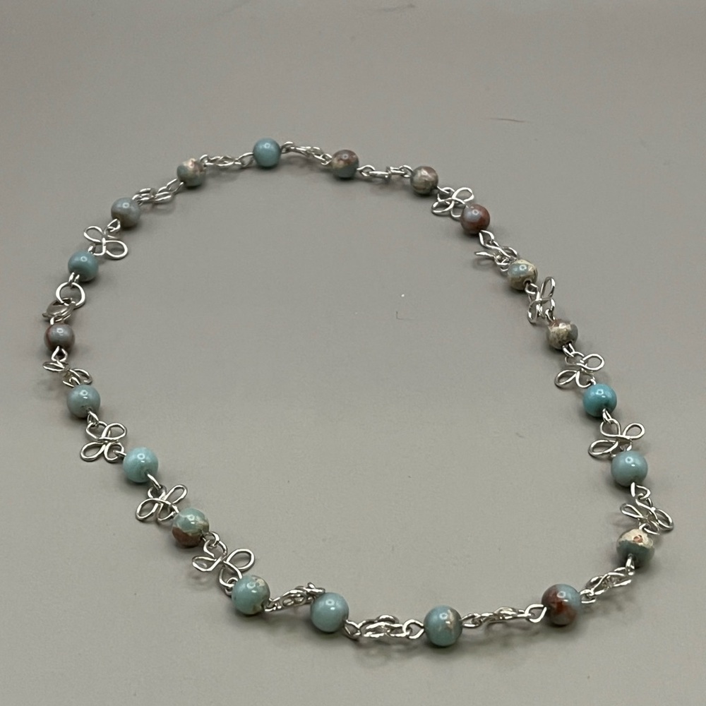Elegant Sterling Silver and Aqua Jade Gemstone Necklace - Picture 2 of 2